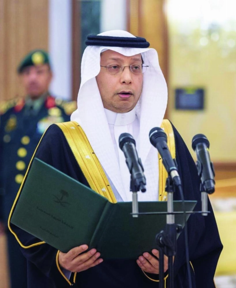 إياد حكيم يؤدي القسم