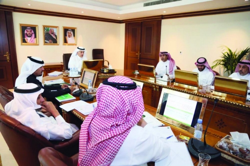 الفضلي يرأس الاجتماع (صندوق التنمية الزراعية)