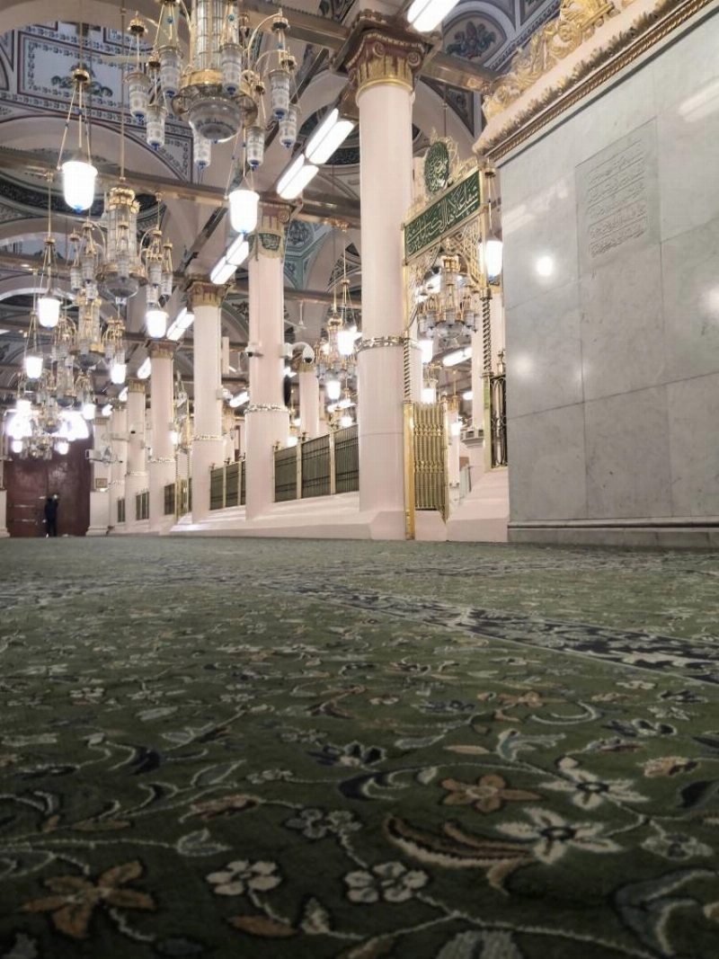 مسار الزيارة لقبر الرسول ( تصوير - احمد القثمي )
