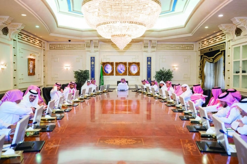 الاجتماع الأخير لوزير الرياضة برؤساء الأندية (مكة)