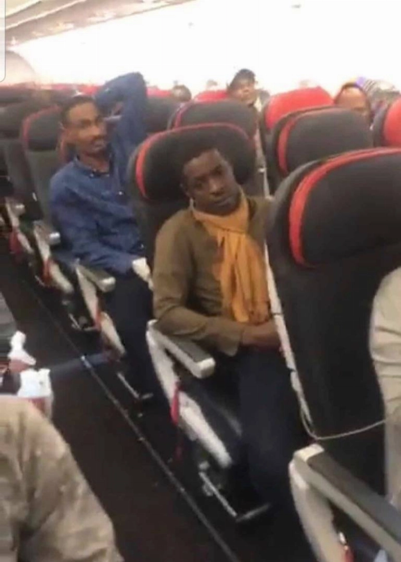 المسافرون العالقون في مطار اسطنبول