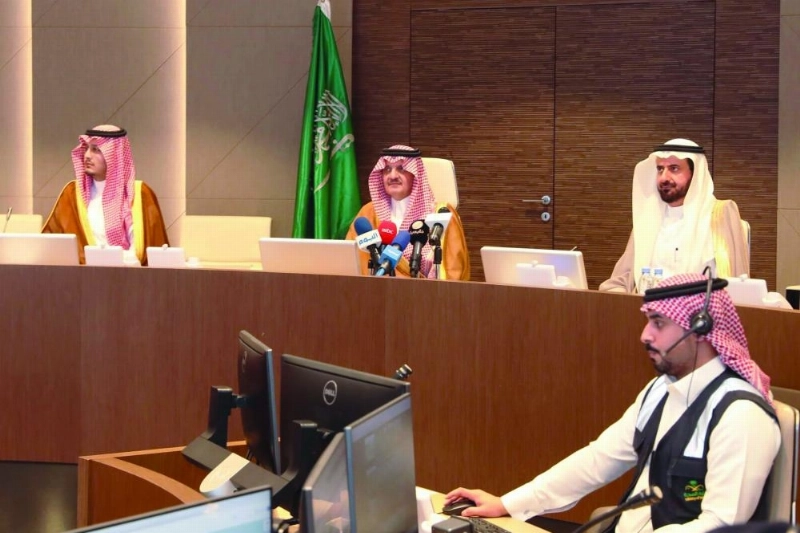 سعود بن نايف خلال حديثه بالمركز (مكة)