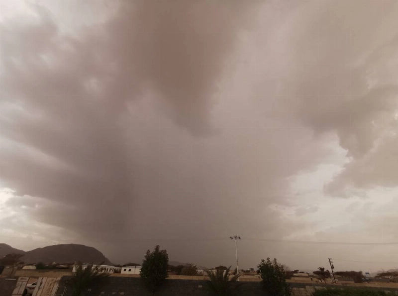 من الأمطار على نجران أمس (مكة)