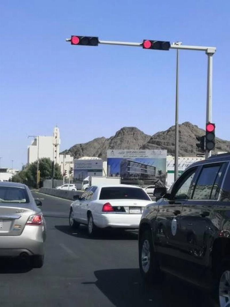 طريق سلطانة قبل التجول الجزئي المبكر بـ30 دقيقة