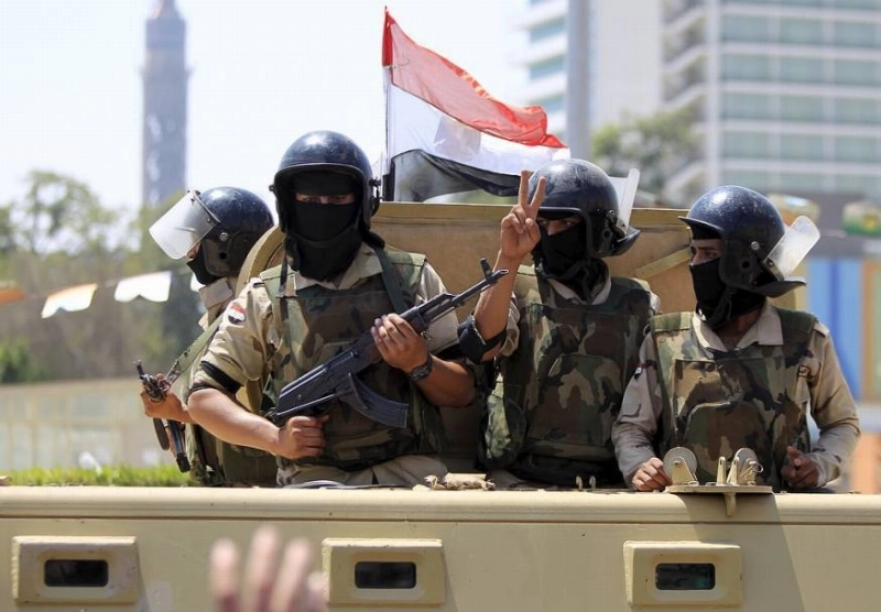 عناصر من الجيش المصري في سيناء (مكة)