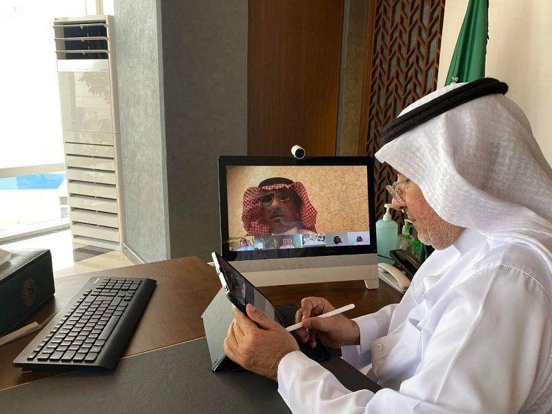 الربيعة يقود العقود عبر الدائرة التلفزيونية (واس)