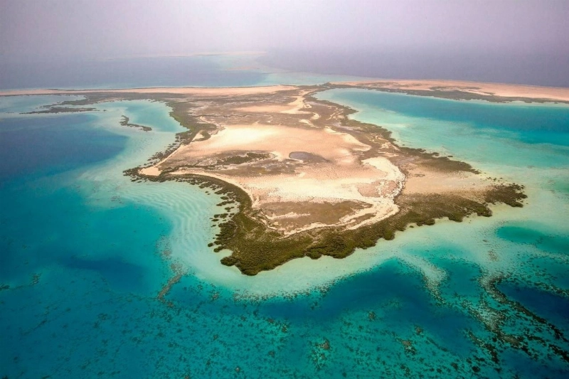 من جزر مشروع البحر الأحمر (مكة)