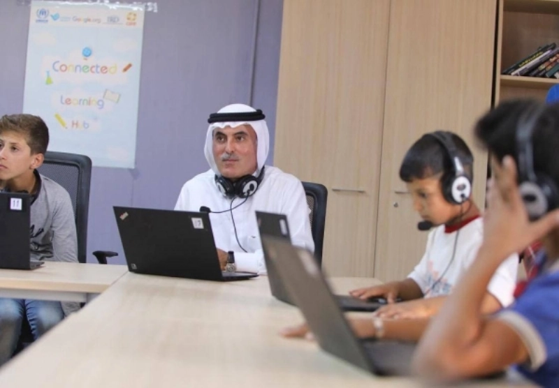 إطلاق صندوق لتعليم اللاجئين عبر الانترنت