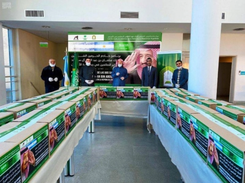 من استعدادات البرنامج لتفطير الصائمين (مكة)