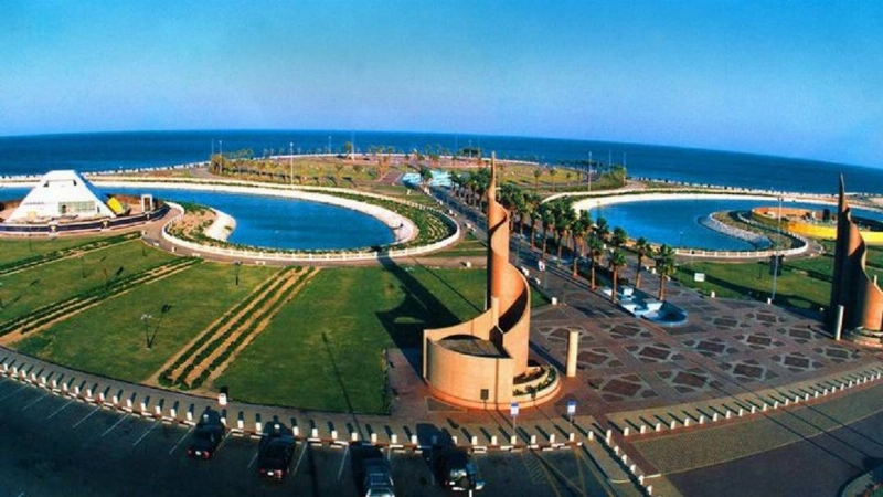 جانب من واجهة الخبر الشمالية التي روج الفيديو أن المشروع يقع فيها (مكة)