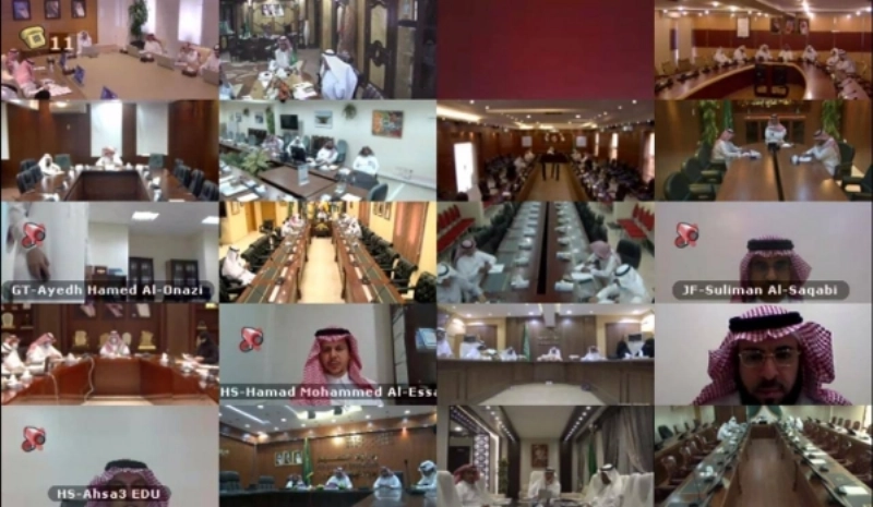 وزير التعليم يبحث مع مديري التعليم سير العملية التعليمية للعام الدراسي المقبل
(واس)