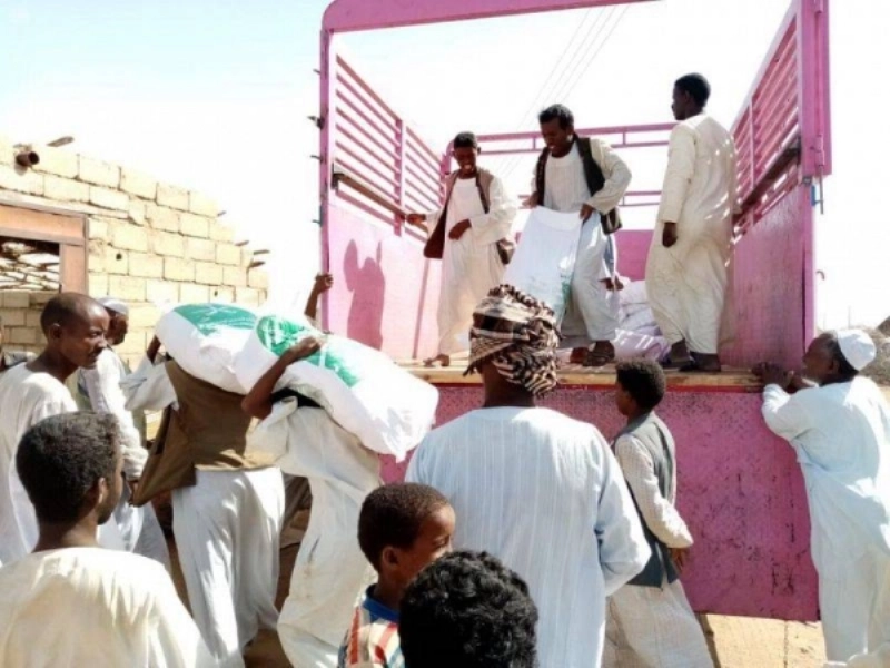 شاحنة للمواد الغذائية في السودان (واس)