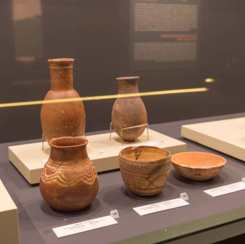 الجرار والأوعية الفخارية (مكة)