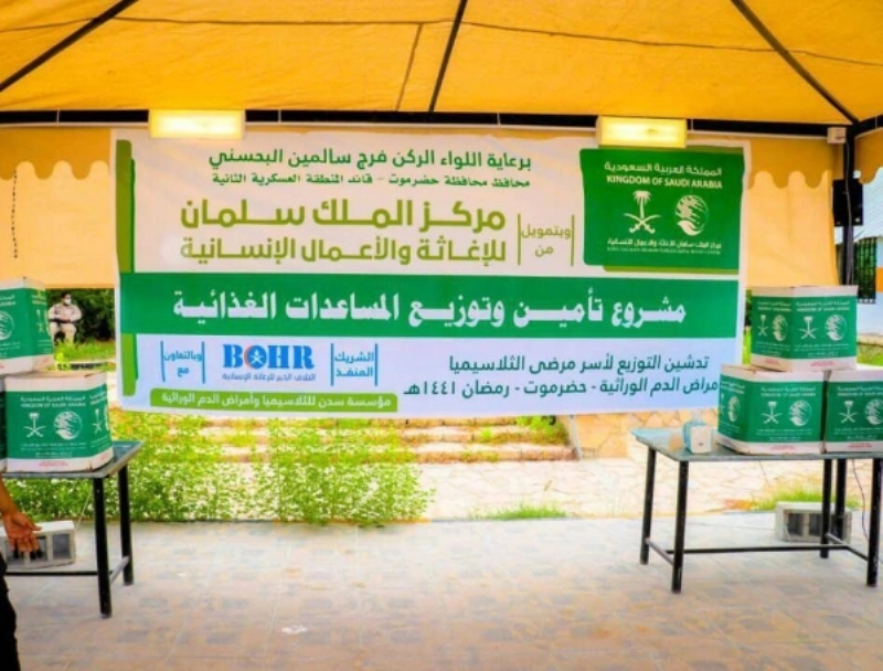 عبور 11 شاحنة منفذ الوديعة متوجهة لمحافظات عدة في اليمن