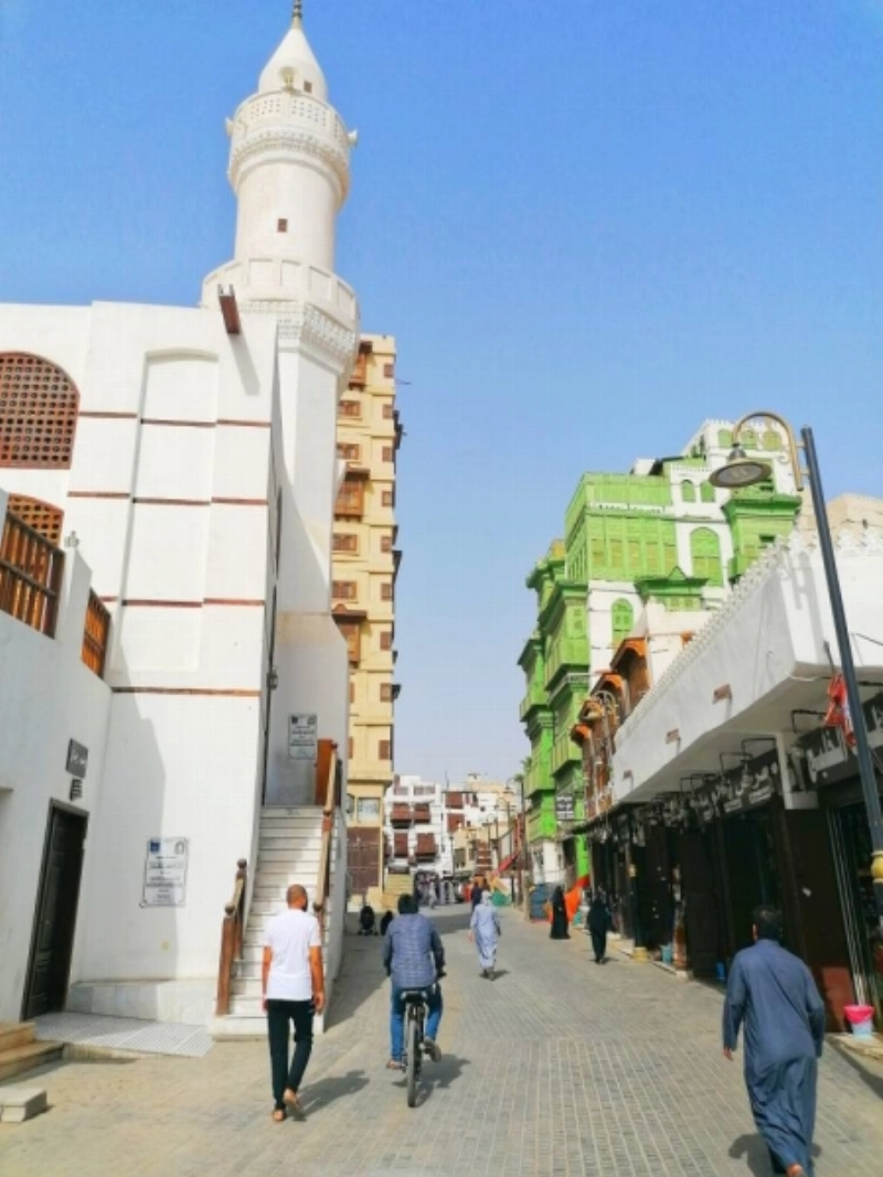 أسواق جدة تبدو خالية على غير العادة في مثل هذه الأوقات قبل العيد بسبب احترازات كورونا (أنس الحارثي)