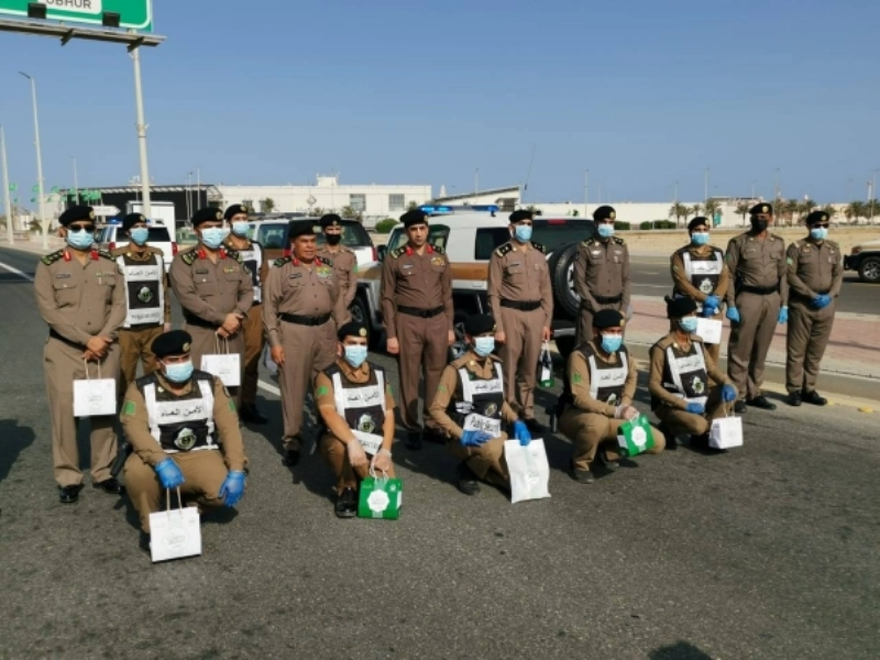 أكثر من 30 ألف هدية مُعايدة (جدة)
