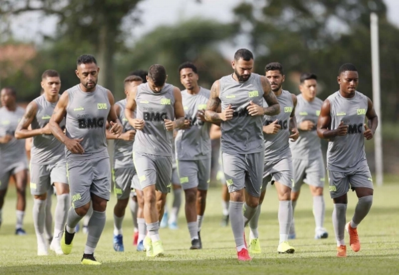 تدريبات فريق فاسكو داجاما البرازيلي (مكة)