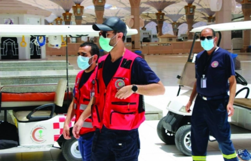 الفرق التطوعية تباشر أعمالها (مكة)