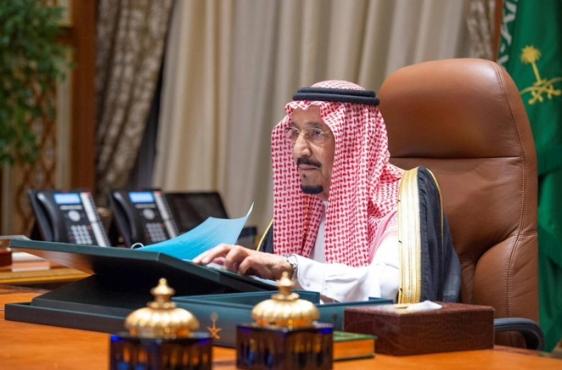 الملك سلمان خلال ترؤسه جلسة المجلس