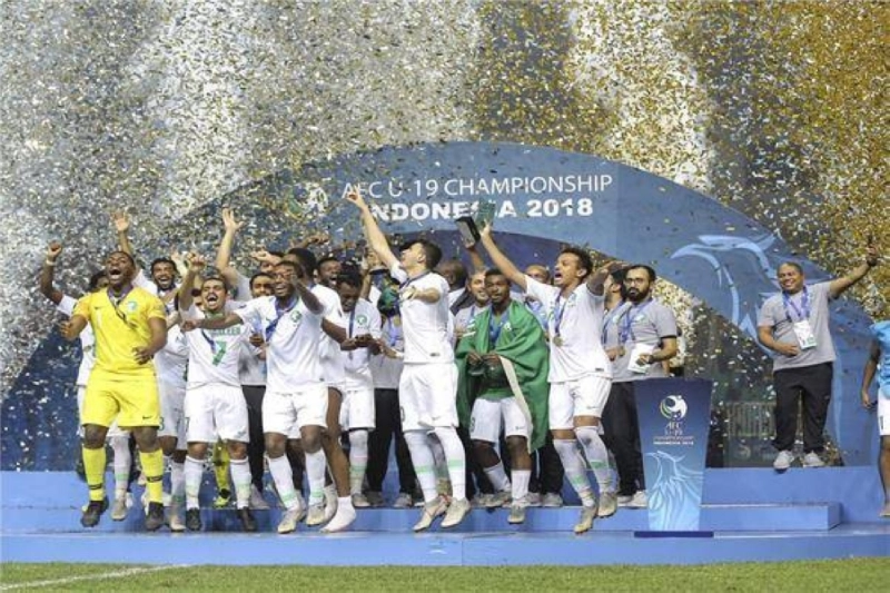 شباب السعودية لدى تتويجه بلقب آسيا (مكة)