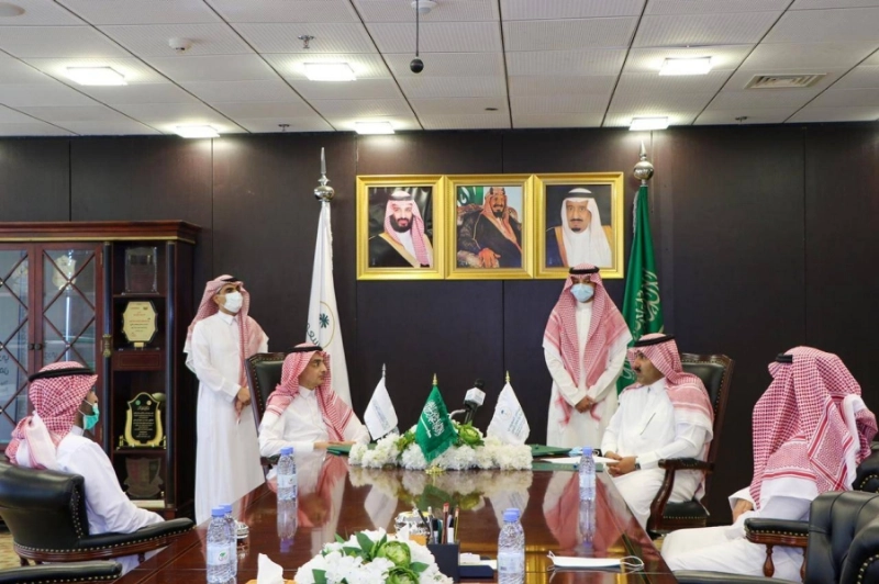 البرنامج السعودي لتنمية وإعمار اليمن ومركز الملك فيصل للبحوث يوقعان مذكرة للتعاون