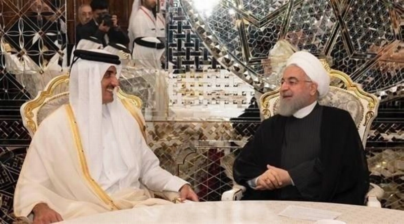 روحاني وتميم تجمعهما ضحكة مشتركة (مكة)