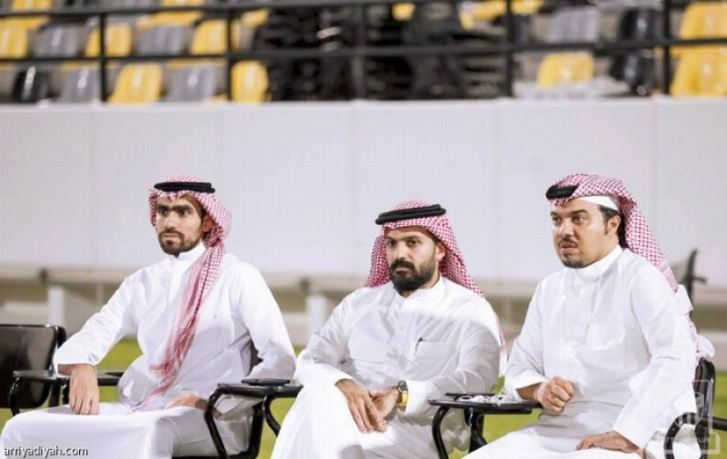 الصنيع مع رئيس الاتحاد ونائبه (مكة)