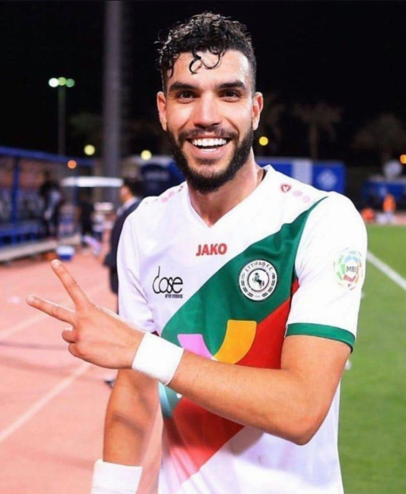 وليد أزارو