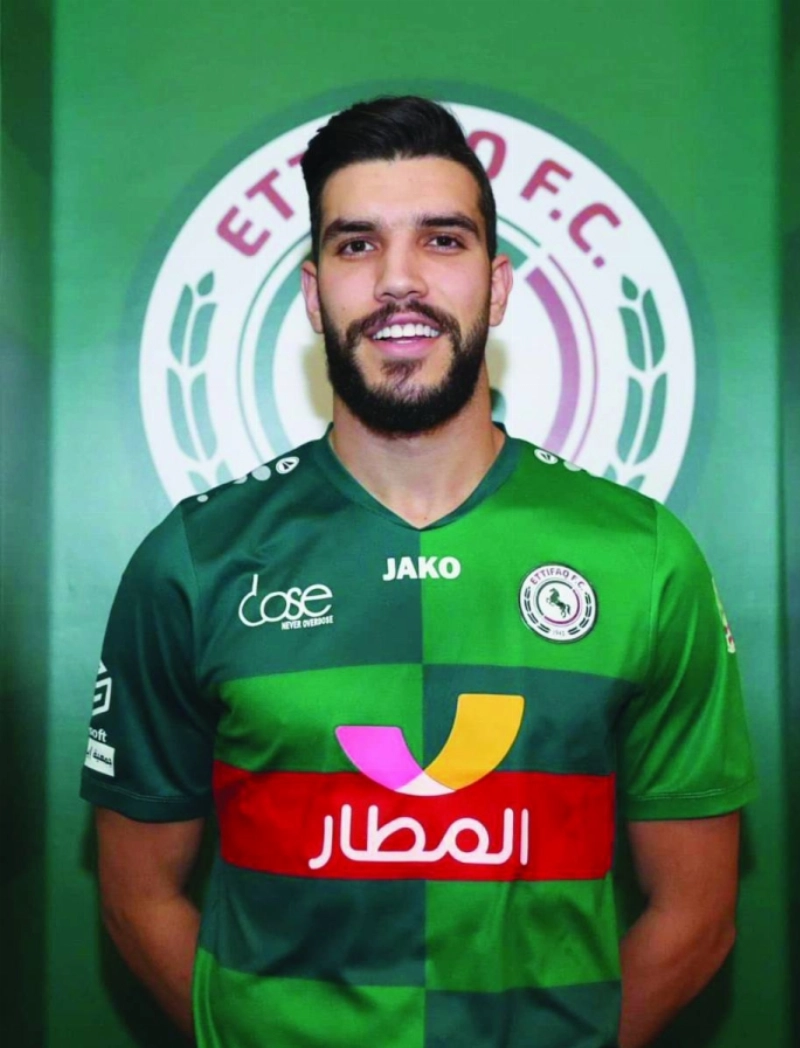 وليد أزارو