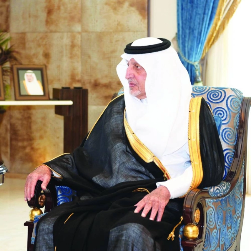 خالد الفيصل خلال اللقاء (مكة)