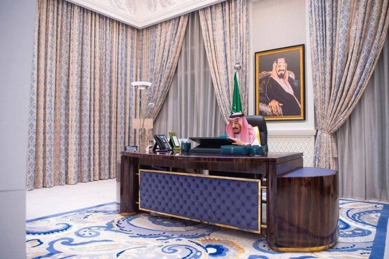 خلال جلسة مجلس الوزراء (مكة)