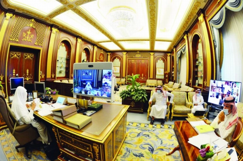 جانب من اجتماع الهيئة العامة لمجلس الشورى (مكة)