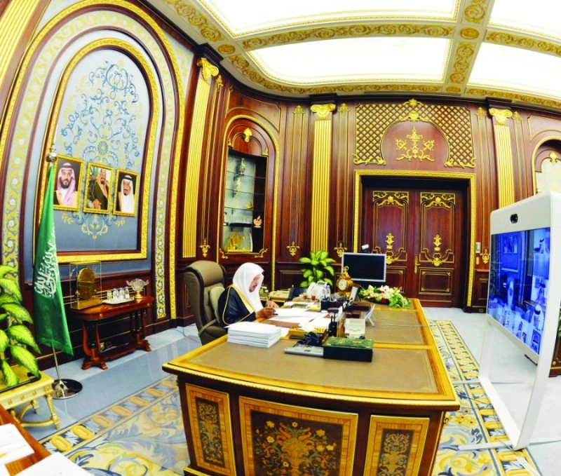 عبدالله آل الشيخ مترئسا جلسة الشورى (مكة)