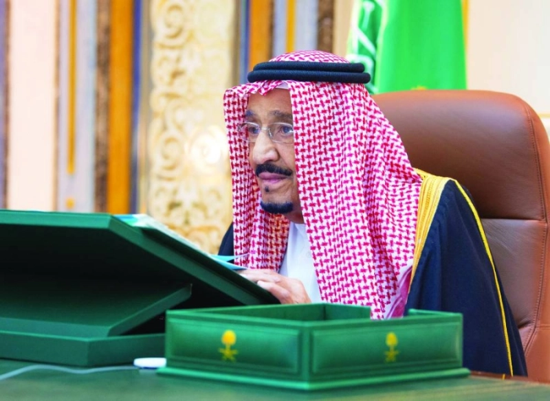 خادم الحرمين لدى ترؤسه جلسة مجلس الوزراء أمس الأول (واس)