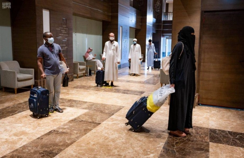 الحجاج لدى وصولهم مطار جدة (مكة)