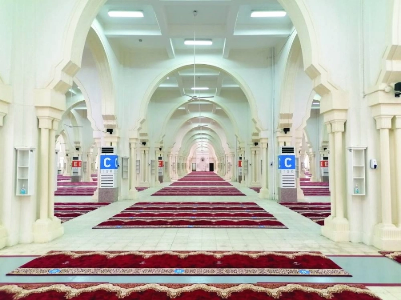 من التجهيزات بمسجد المشعر في مزدلفة (أنس الحارثي)