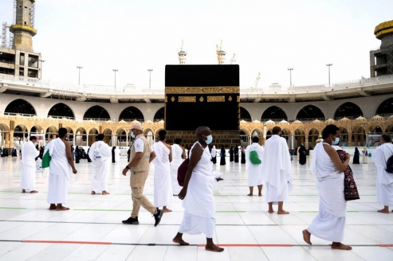 ضيوف الرحمن يؤدون طواف الإفاضة (مكة)