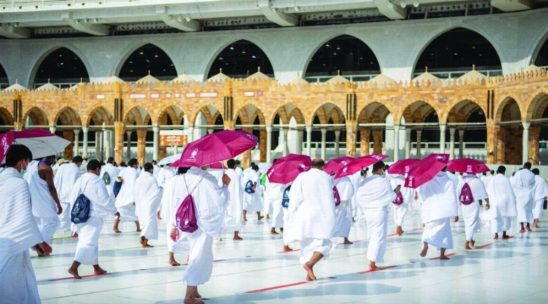 إحرامات النانو التي استخدمها الحجاج هذا العام للمرة الأولى (مكة)