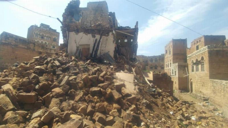 منازل مدنيين تضررت من القصف الحوثي (مكة)