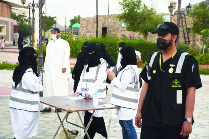 فرق صحة الطائف خلال جولاتها بالمتنزهات (مكة)