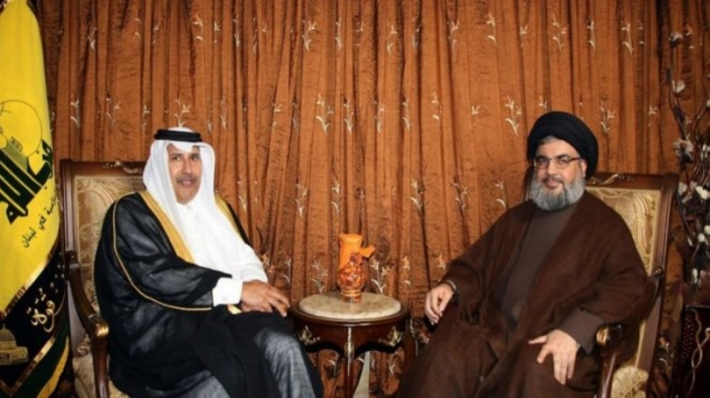 حمد بن جاسم في لقاء سابق مع حسن نصر الله (مكة)