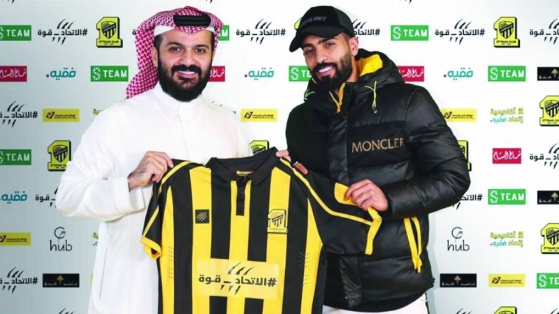 السواط عقب توقيعه للاتحاد (مكة)