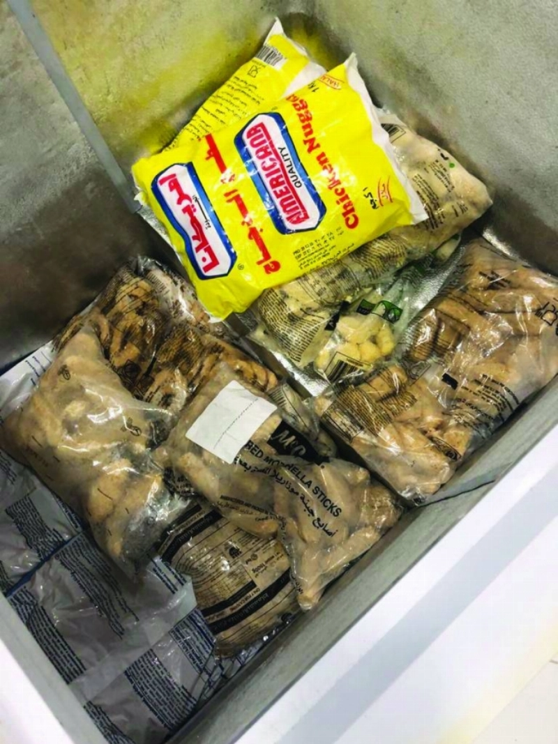 من الأغذية الفاسدة (مكة)