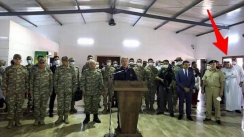 صورة الوزير القطري التي أثارت السخرية (مكة)