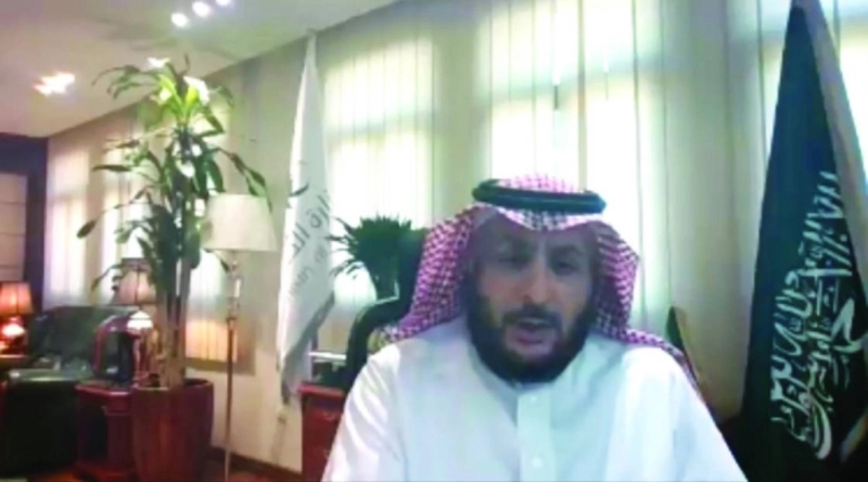 العريفي يتحدث خلال اللقاء (مكة)