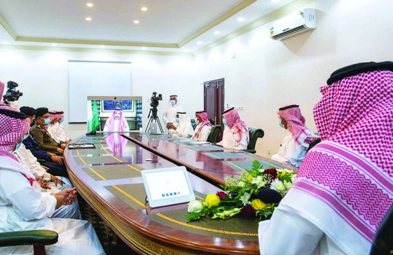 فيصل بن سلمان خلال تدشينه النظام (مكة)