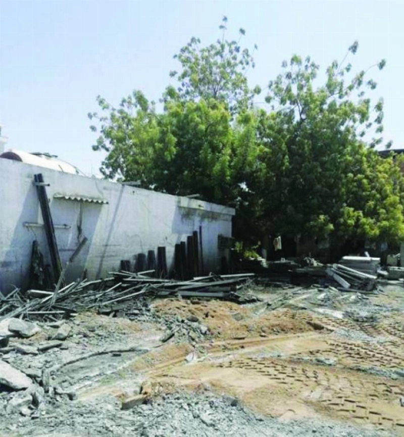 إزالة مصانع مخالفة بجدة (مكة)