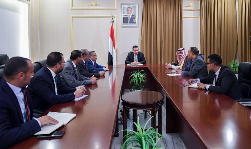رئيس الوزراء اليمني يبحث مع رئيس وأعضاء المجلس الانتقالي الجنوبي تحديات تنفيذ "اتفاق الرياض" (واس)