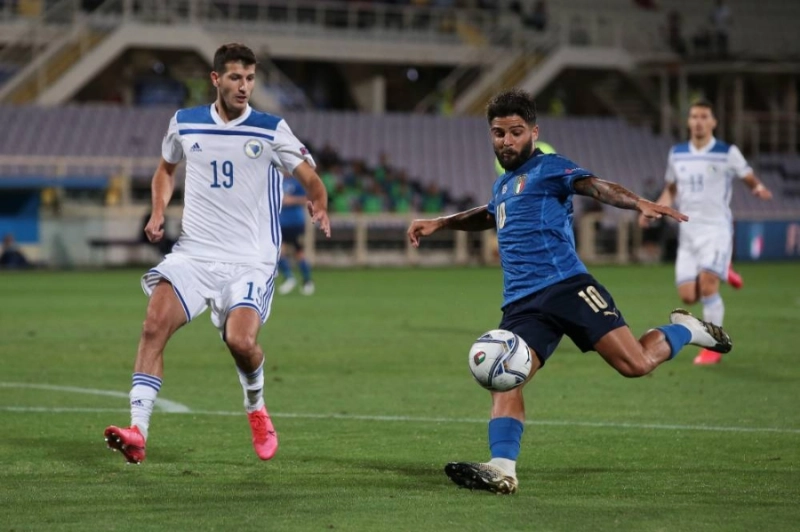 إيطاليا والبوسنة أمس الأول (د ب أ)