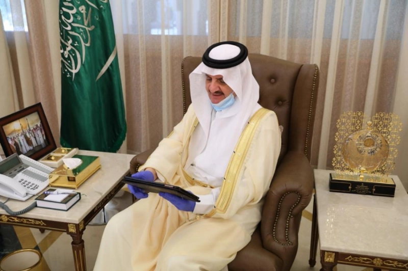 أمير الشرقية مع إدارة هيئة الصحفيين السعوديين